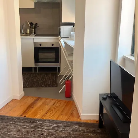 아파트 One-bedroom Overlooking Castelo De Sao Jorge *